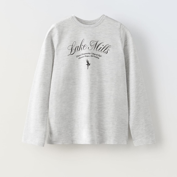 ✨SALE✨ ZARA PRINTED T-SHIRT
✨SALE✨ - Picture 1 of 6